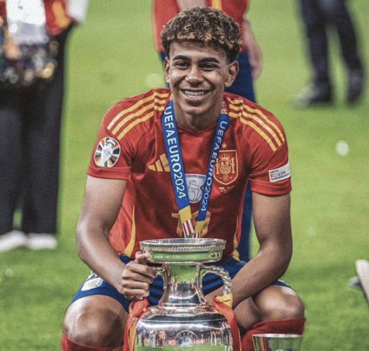 开云网页版 德罗巴新星夺冠表现突出，美国队前途光明！上演精彩一战