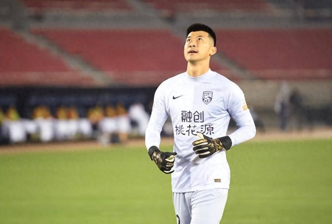 开云登录入口亚冠倒计时；武汉三镇关键时刻造点机会；细节引发关注；态度坚定；训练强度明显提升的简单介绍